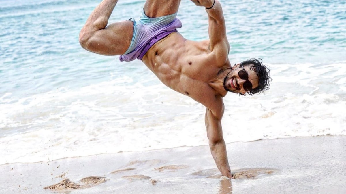 WATCH: Birthday Boy Tiger Shroff’s Workout Videos Are Too Good To Miss