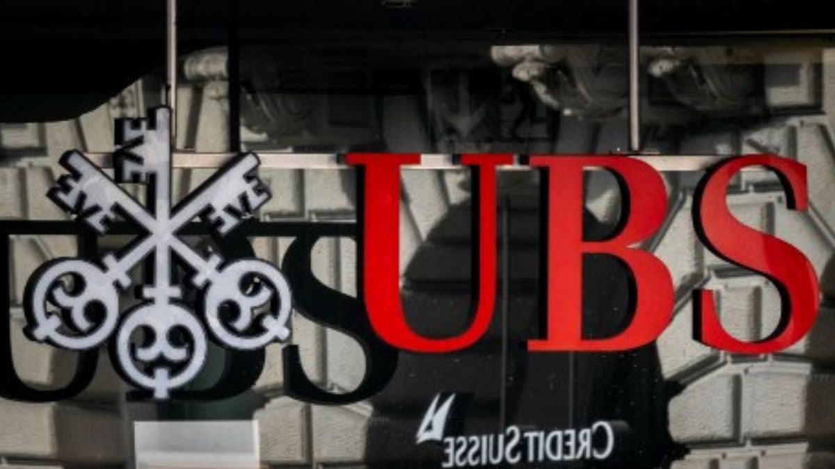 ‘Merger Of the Century’: UBS Against the Clock in Credit Suisse Takeover talks