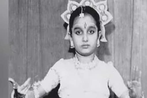 We have shared an Indian actress’ childhood picture with you, and you need to identify her.

