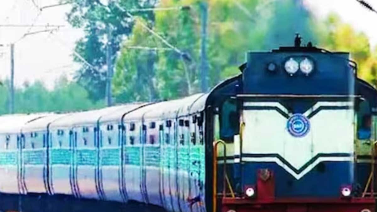 Major Accident Averted as Railway Gateman Falls Asleep, Fails to Give Signal to Train in Mayurbhanj - Vimarsana News