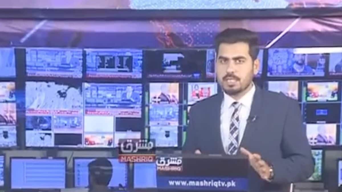 Pakistan TV Anchor Breaks News of Earthquake as Tremors Shake Entire Studio