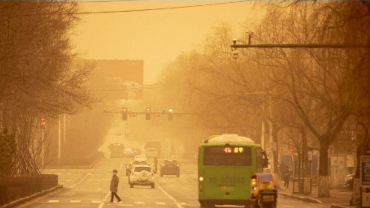 China Hit by Huge Sandstorm, Dust Storms Cause Air Pollution Spike in Beijing