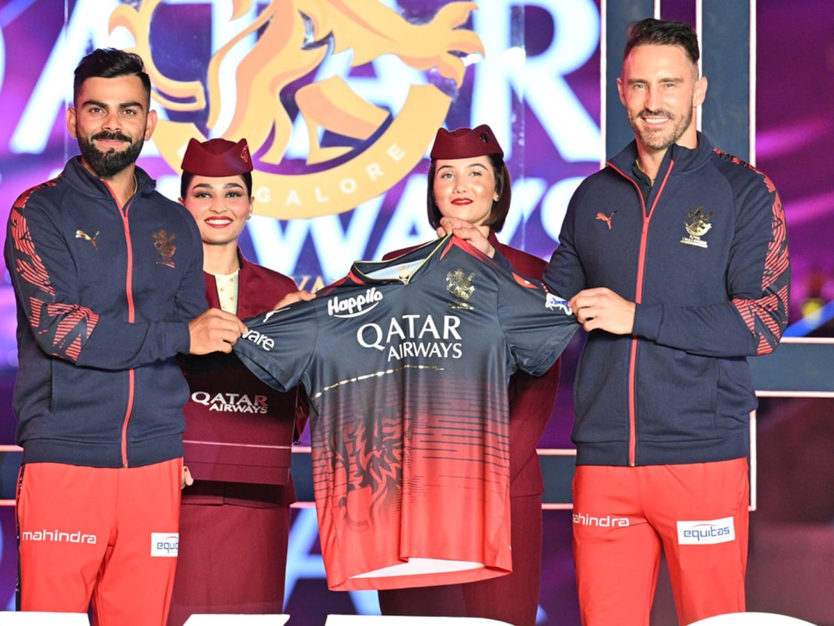 IPL 2023: Royal Challengers Bangalore Unveil New Jersey in Front ...