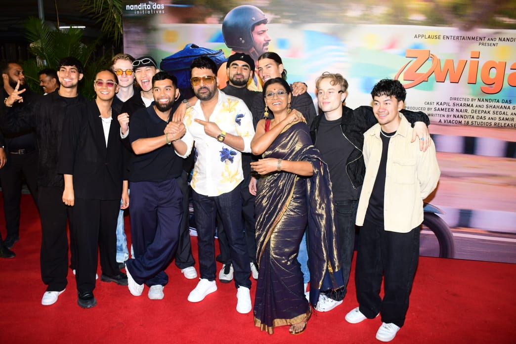 Zwigato Screening: Kapil Sharma Poses With Wife Ginni; Shehnaaz Gill Makes a Stylish Appearance
