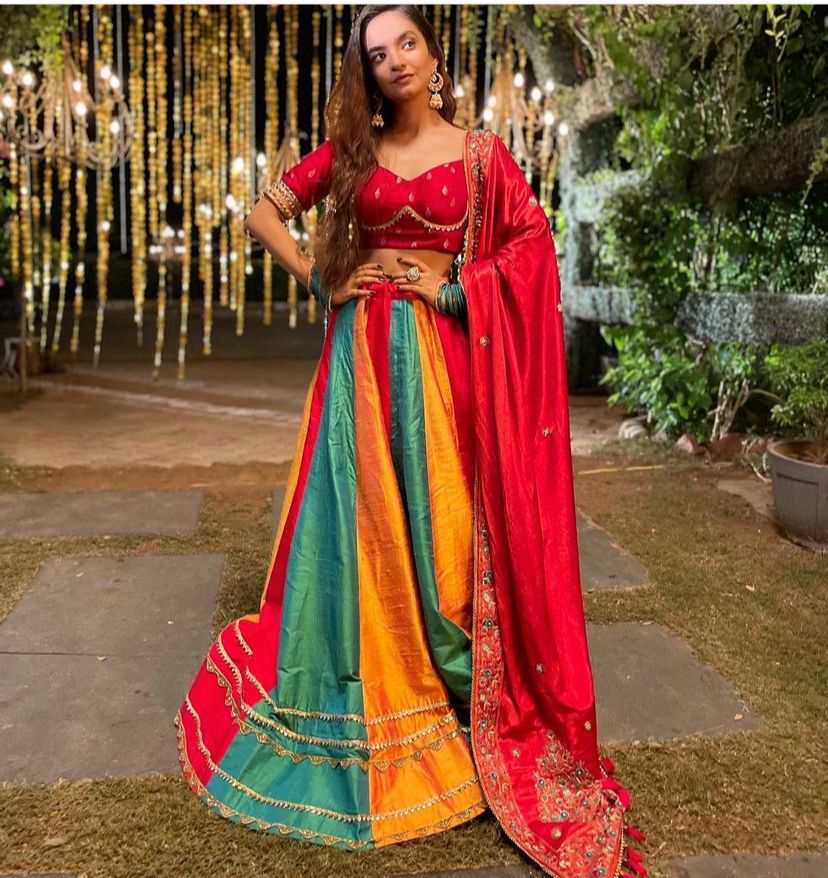 Get Ready to Sizzle: Top 4 Lehenga Designs Inspired by Bollywood for ...