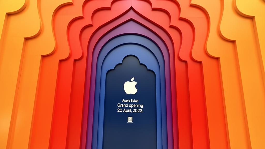 Apple Saket Store Opening LIVE Updates: Tim Cook In Delhi For 2nd Apple Store Launch