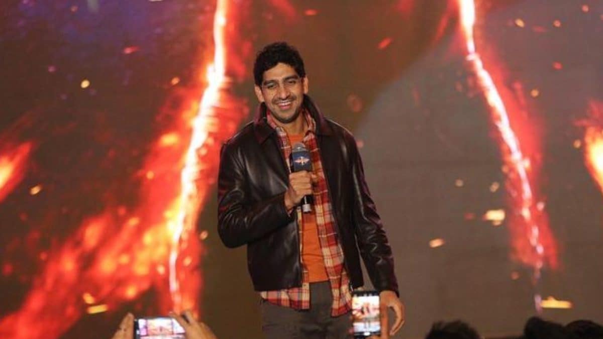 Ayan Mukerji Reacts to Reports of Him Directing Hrithik Roshan Starrer War 2 | Exclusive