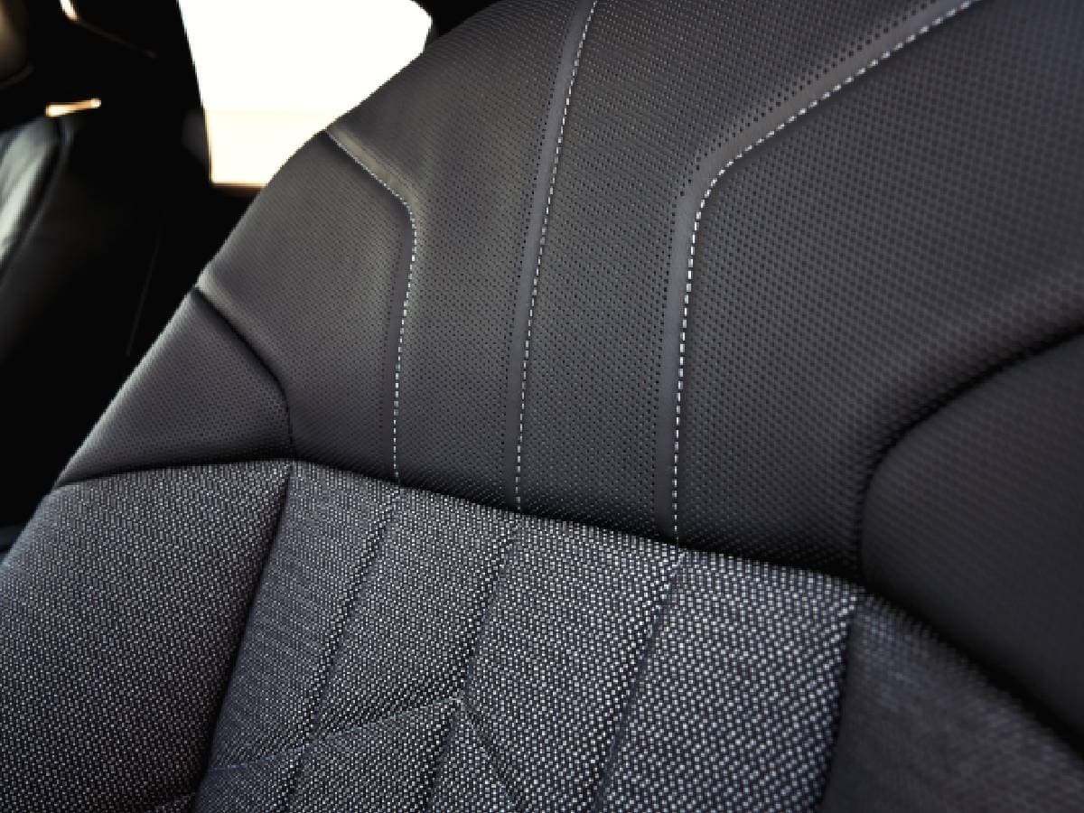 Inside M70 All-Electric BMW i7 M70 xDrive in Pics: See Design, Features, Interior ...