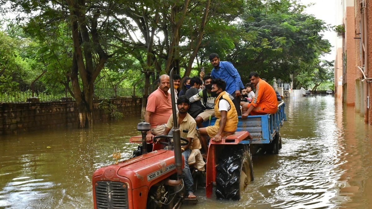 Inundated Roads, Overflowing Drains Sink Brand Bengaluru. But Will Voters Make Netas Pay the Price?