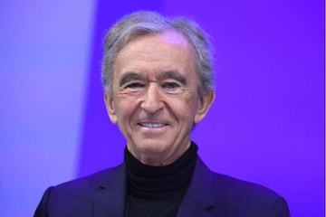 LV's Bernard Arnault, World's Richest Person, Adds Over $14 Billion In A  Day; Check His Latest Net Worth - News18