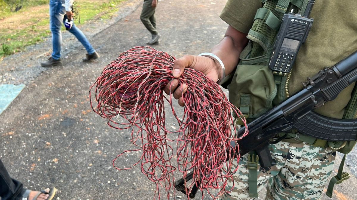 Tunnel Packed with Explosives Pilfered from Coal Mines, Wires: How Naxals Planned Chhattisgarh Attack - Vimarsana News