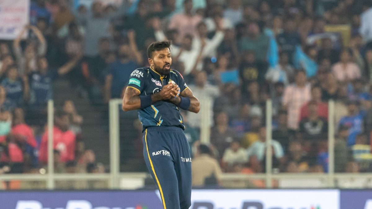 WATCH: Gujarat Titans’ Hardik Pandya Wins The Battle of Captains Against Mumbai Indians’ Rohit Sharma