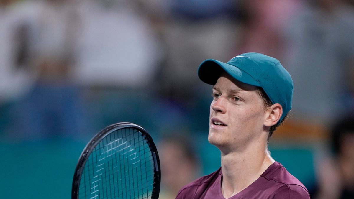 Miami Open: Carlos Alcaraz Shown Exit Door by Jannick Sinner in Semifinals - Vimarsana News