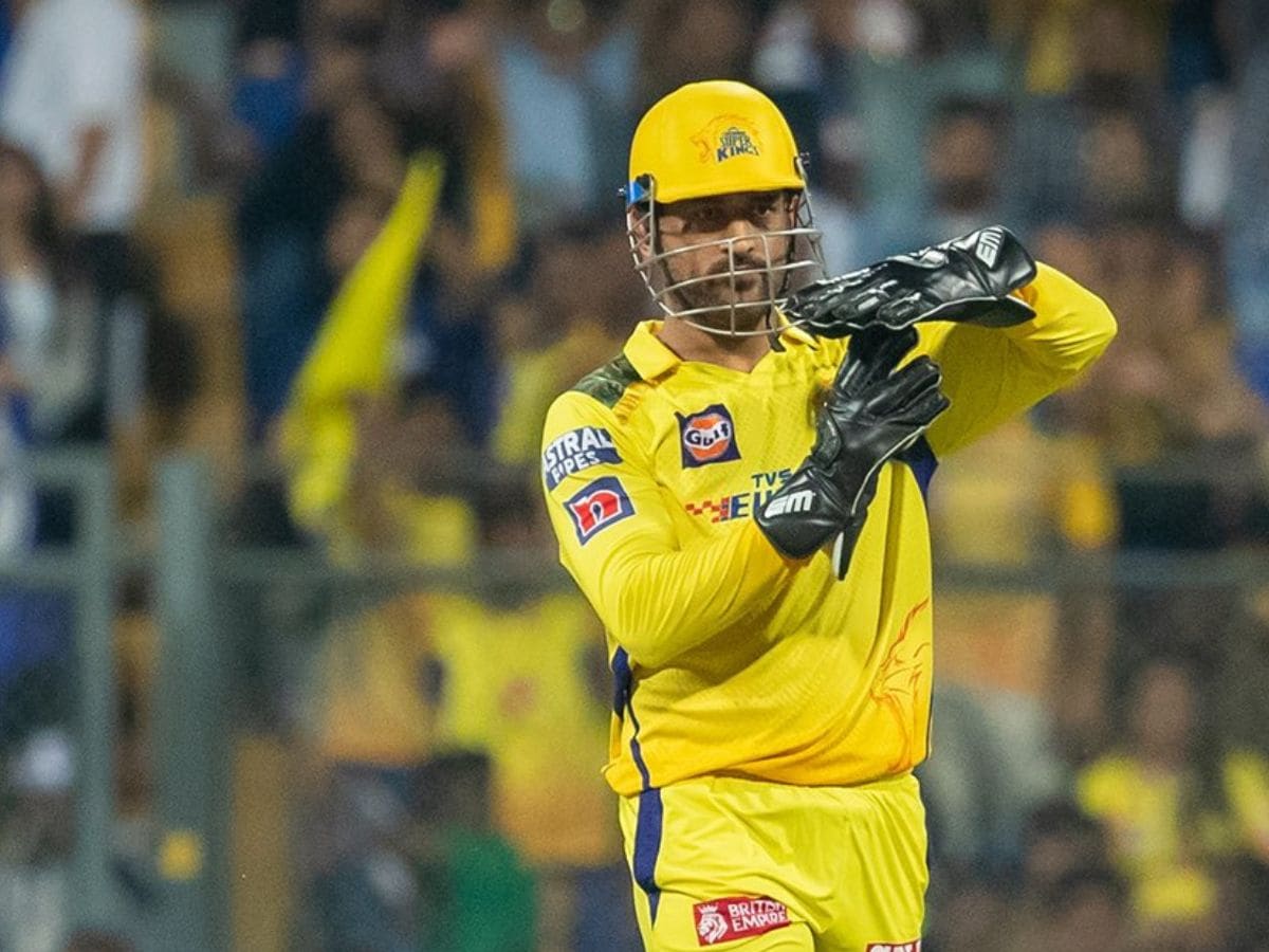 Please Continue to be CSK Captain': Pilot's Special Request to ...
