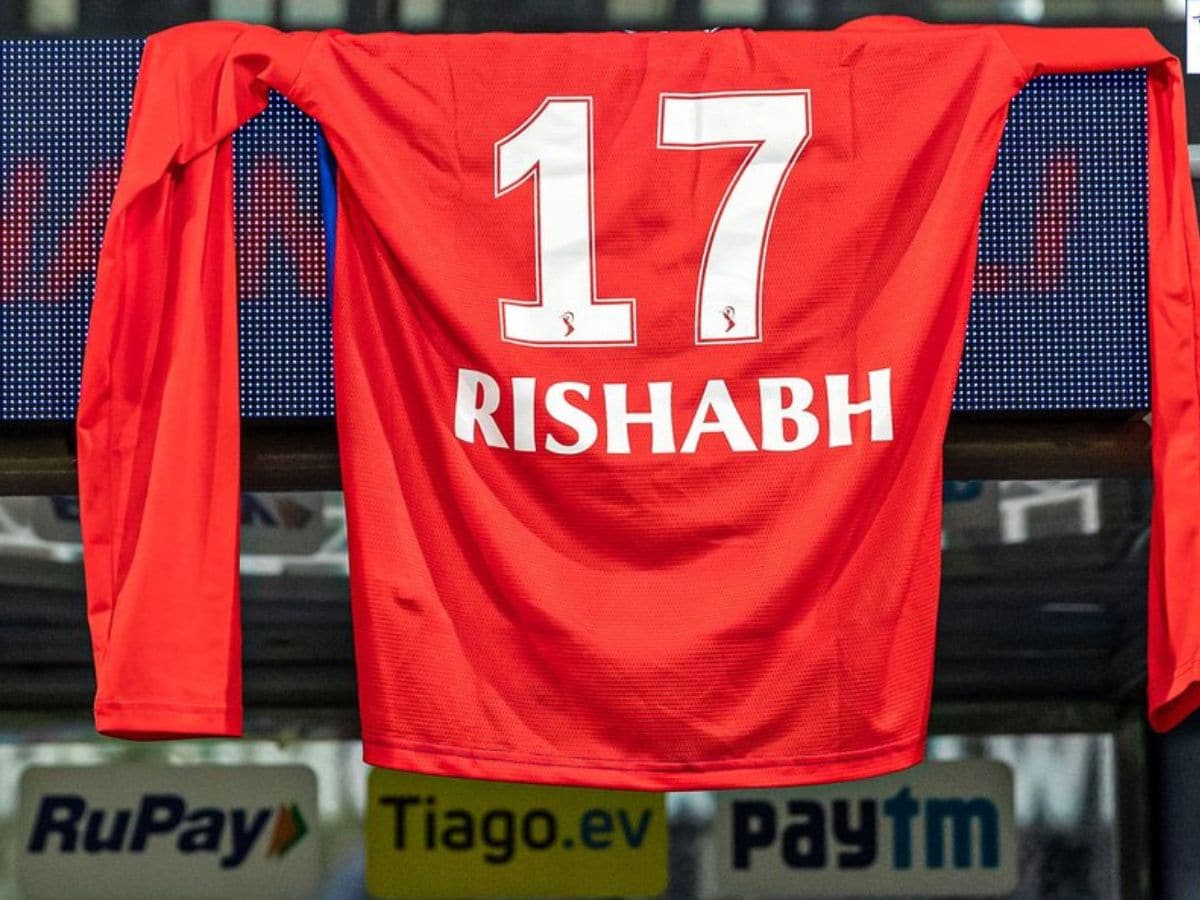 IPL 2023: Delhi Capitals Hang Rishabh Pant's Jersey in Dugout to be Closer  to their Captain