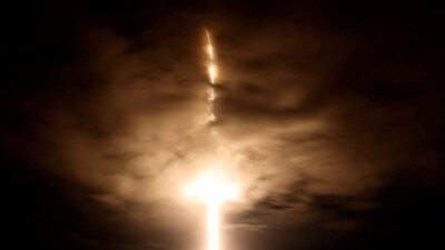 Scientists Record Flattest Explosion Ever Seen in Space | Buzz News ...