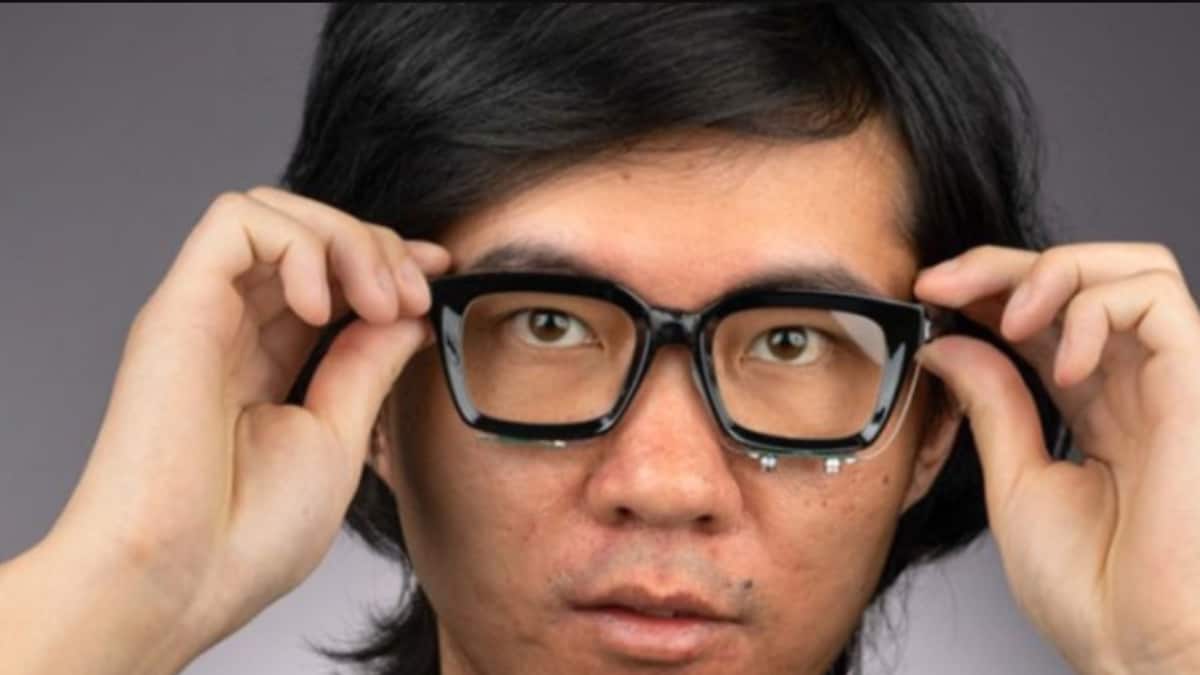 These Glasses Can Read Their Wearer's Lips - Vimarsana News