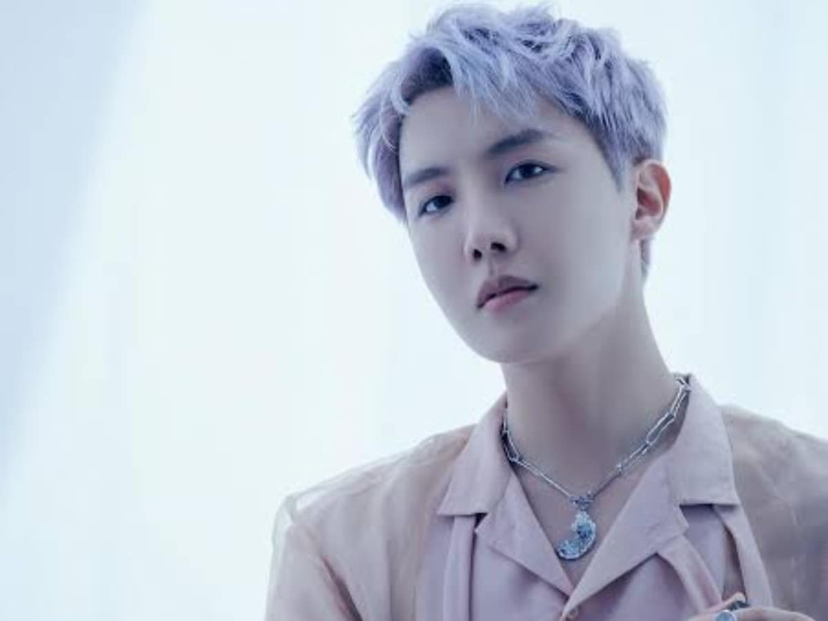 BTS: J-Hope To Enlist For Military Training on April 18? Big Hit Music  Breaks Silence - News18