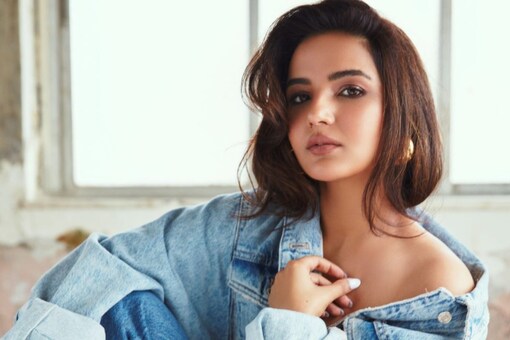 Jasmin Bhasin became a household name after participating in Bigg Boss 14.