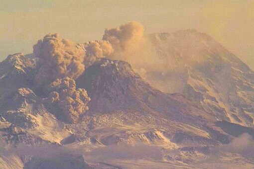 Volcano russia earthquake today