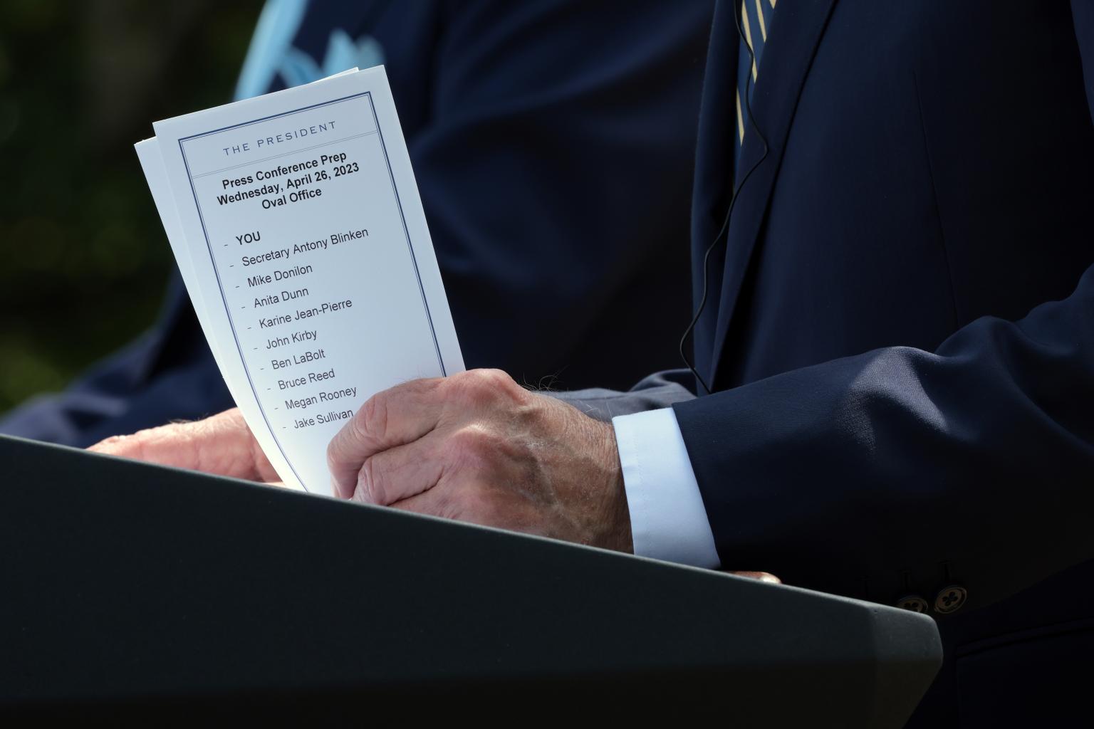 Joe Biden Caught with Cheat Sheets Showing He Knew About Reporter's ...