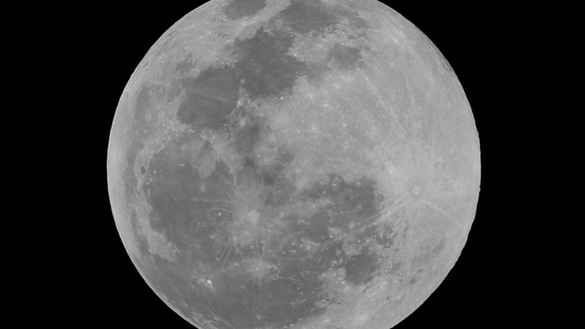 Pink Moon 2023: Stargazers Across the Globe Share Stunning Photos of Spring Beauty - Vimarsana News