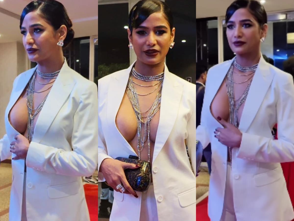 Blezer Sexy Hot New Videos - Poonam Pandey Has OOPS Moment As She Sizzles in Power Suit Without Bra,  Video Goes Viral; Watch - News18