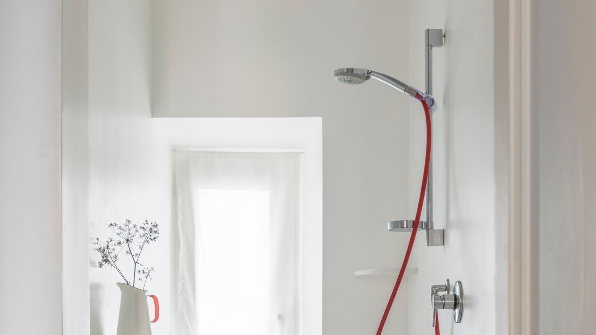 Man on Reddit Says He Takes Shower Once in 23 Weeks and Has