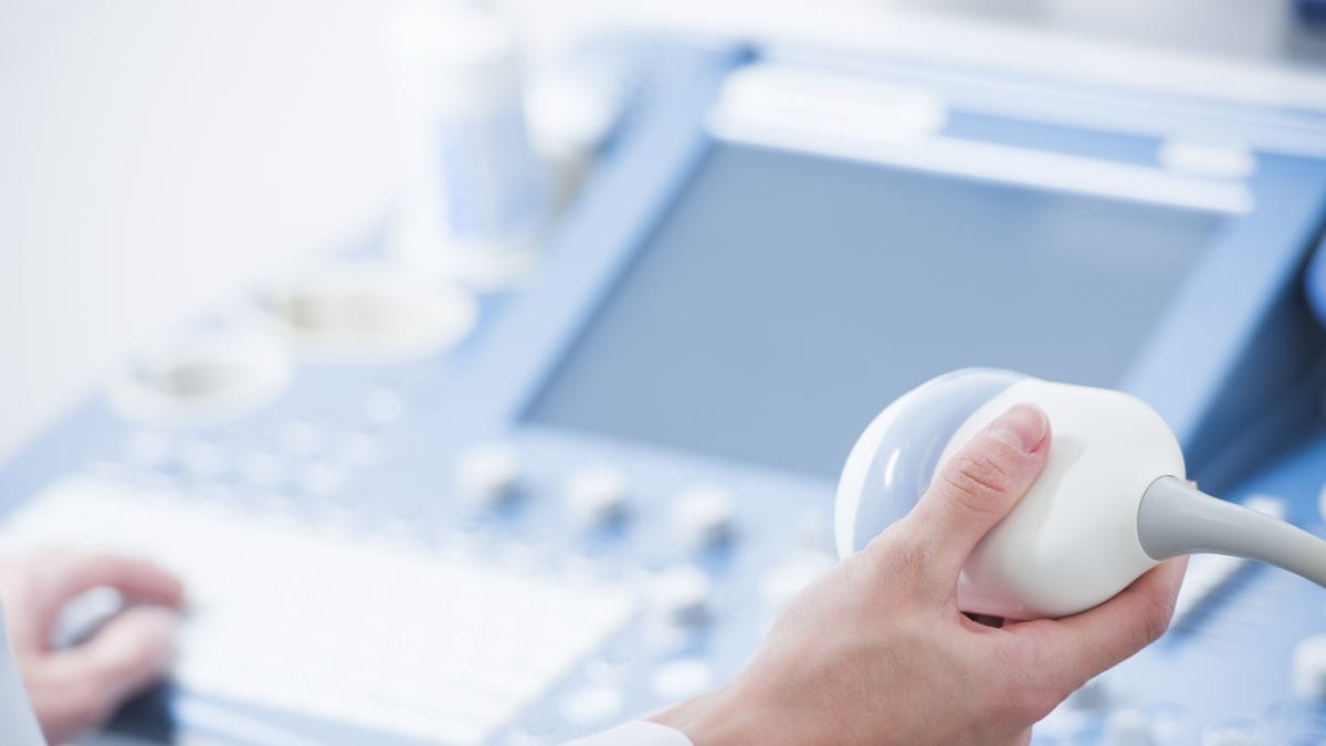 Precision and Non-Invasiveness: The Advantages of Ultrasound in Medical Diagnosis