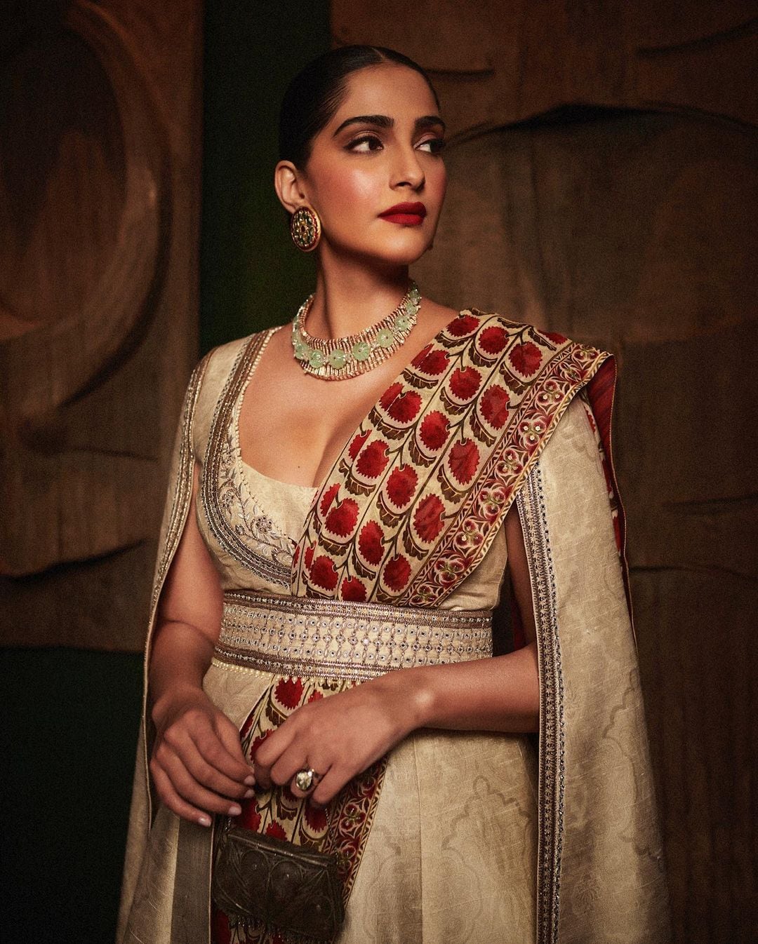 Fashionista Sonam Kapoor: A great inspiration for fashion bloggers |  Readiprint Fashions Blog