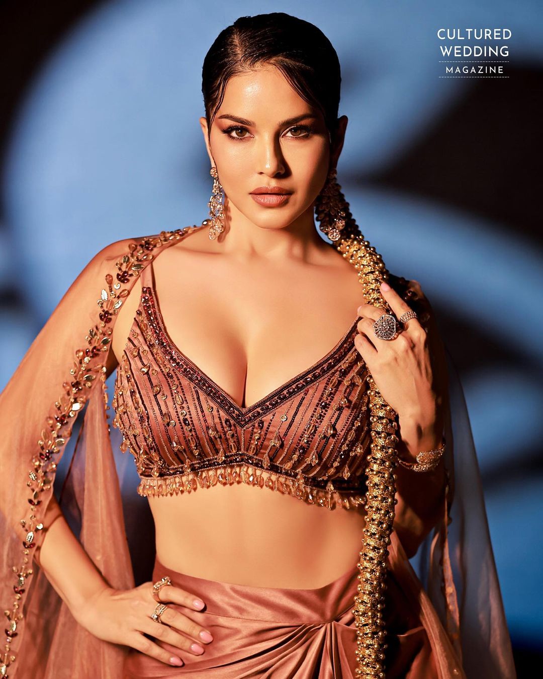 1080px x 1350px - Sunny Leone Is A Vision To Behold In Gorgeous Ethnic Wear Outfits, Check  Out The Diva's Sexy Pictures - News18
