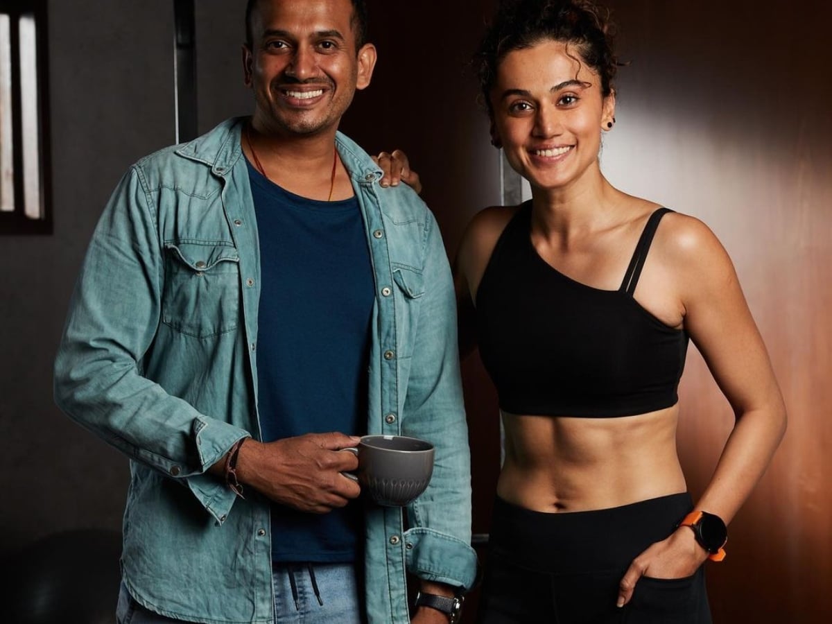 Taapsee Pannu Flaunts Insane Six-Pack Abs in New Instagram Photos ...