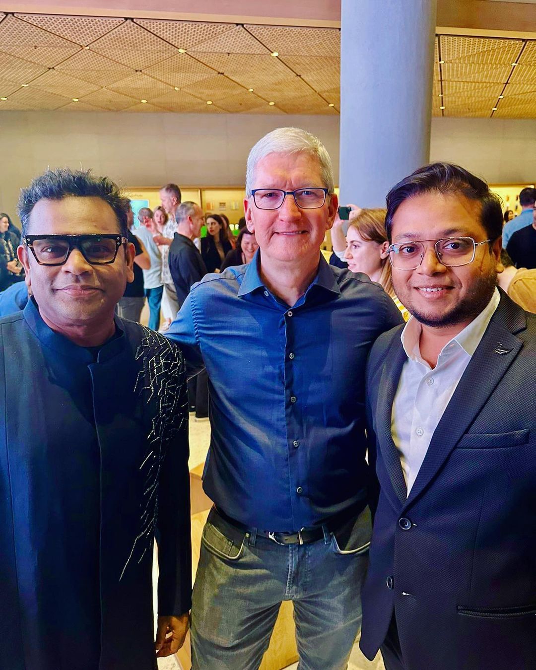 Apple CEO Tim Cook In India Meets Madhuri Dixit, AR Rahman, Shilpa