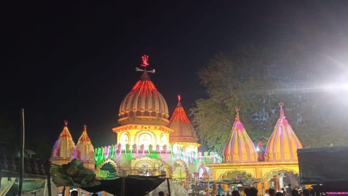 Ancient City on India-Bangladesh Border Draws Devotees to Celebrate Goddess Dapat Kali