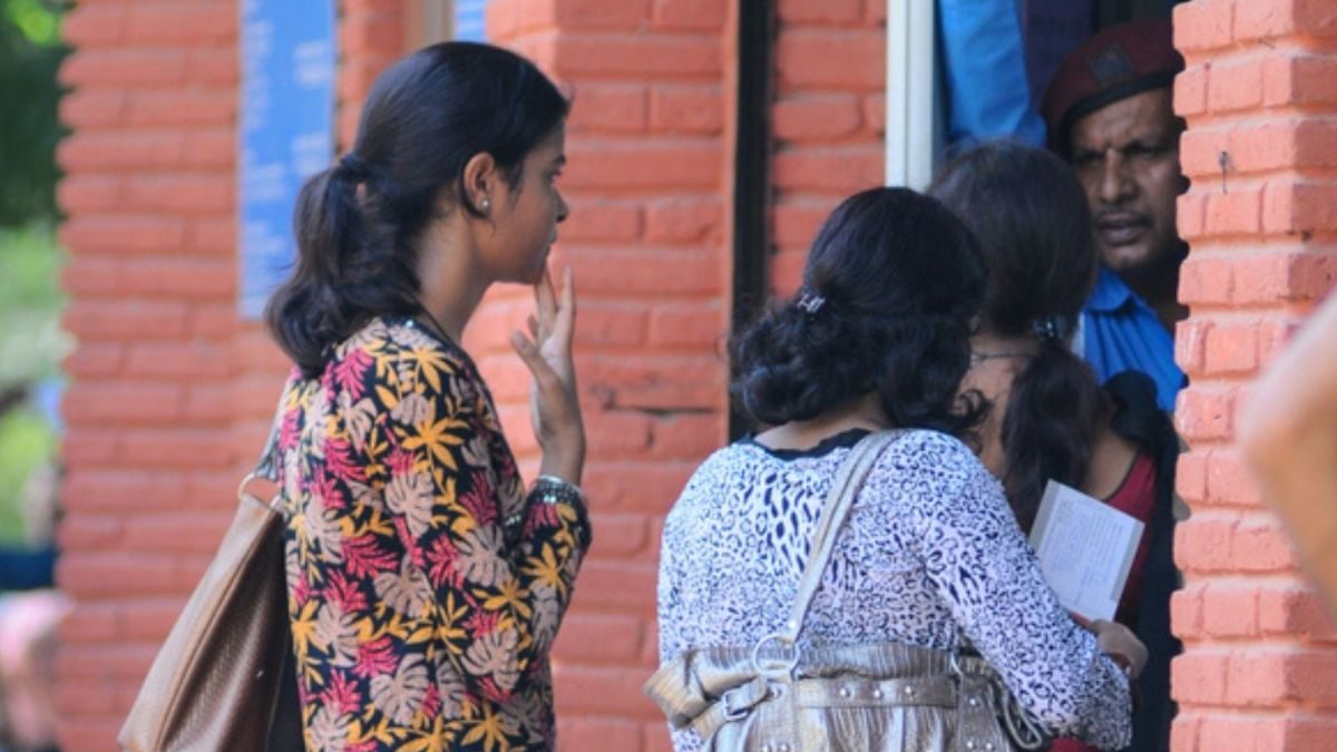 फीस बढ़ोतरी के कारण दिल्ली स्किल एंड एंटरप्रेन्योरशिप यूनिवर्सिटी में 2300 से ज्यादा सीटें खाली: बीजेपी विधायक