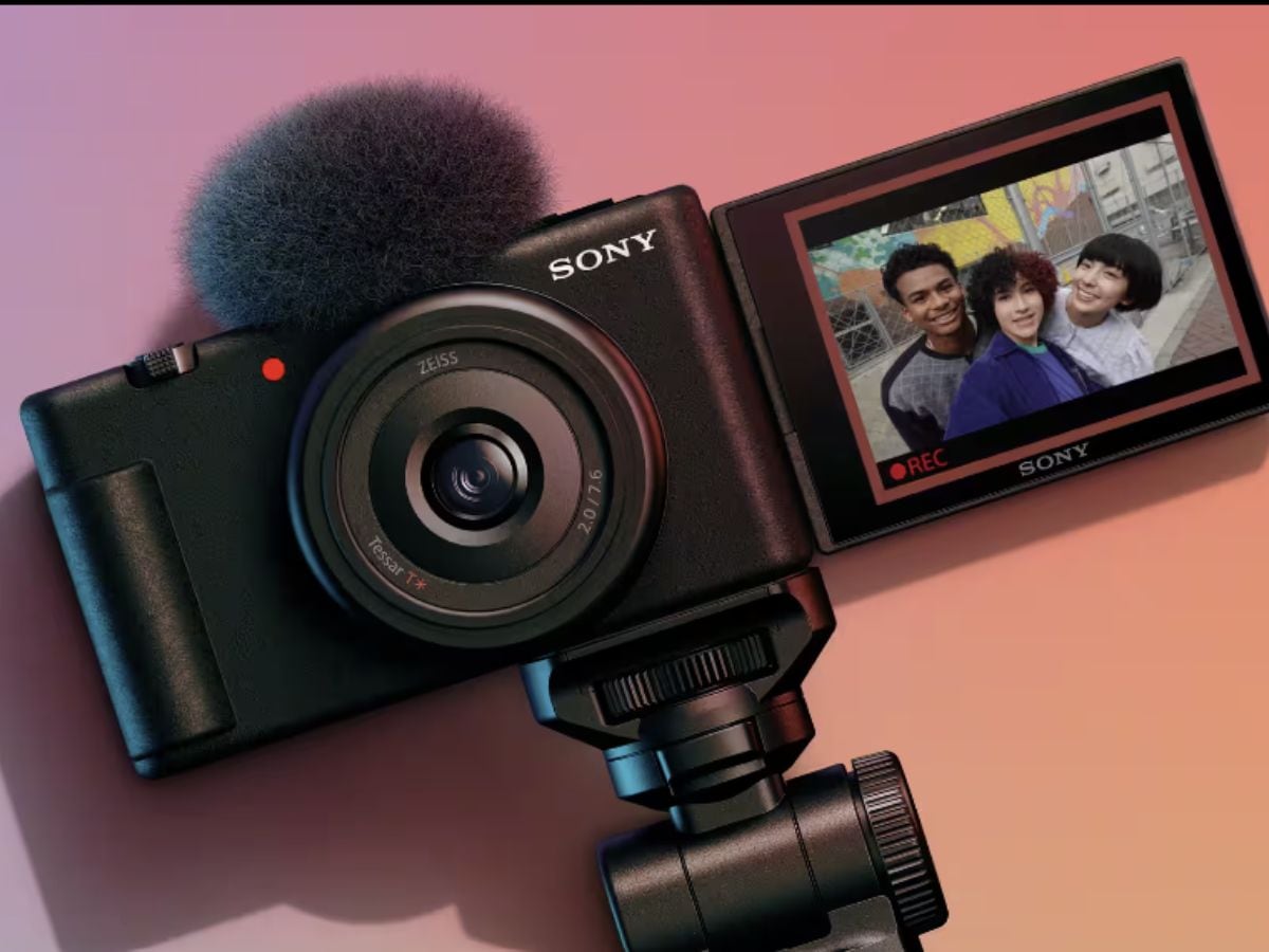 SONY ZV-1F Vlog Camera for Content Creators and Vloggers Price in India -  Buy SONY ZV-1F Vlog Camera for Content Creators and Vloggers online at