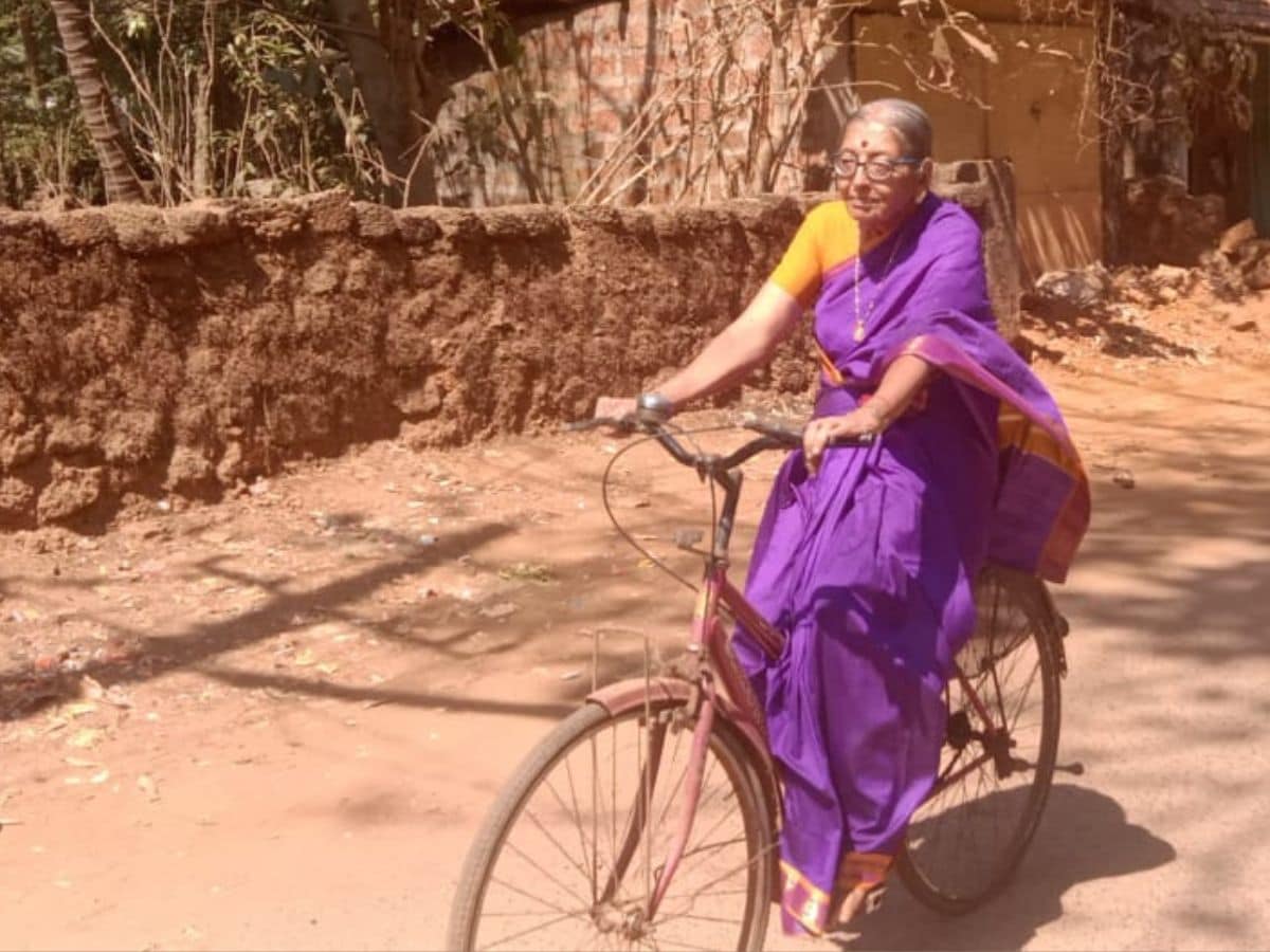 Woman riding a discount bicycle