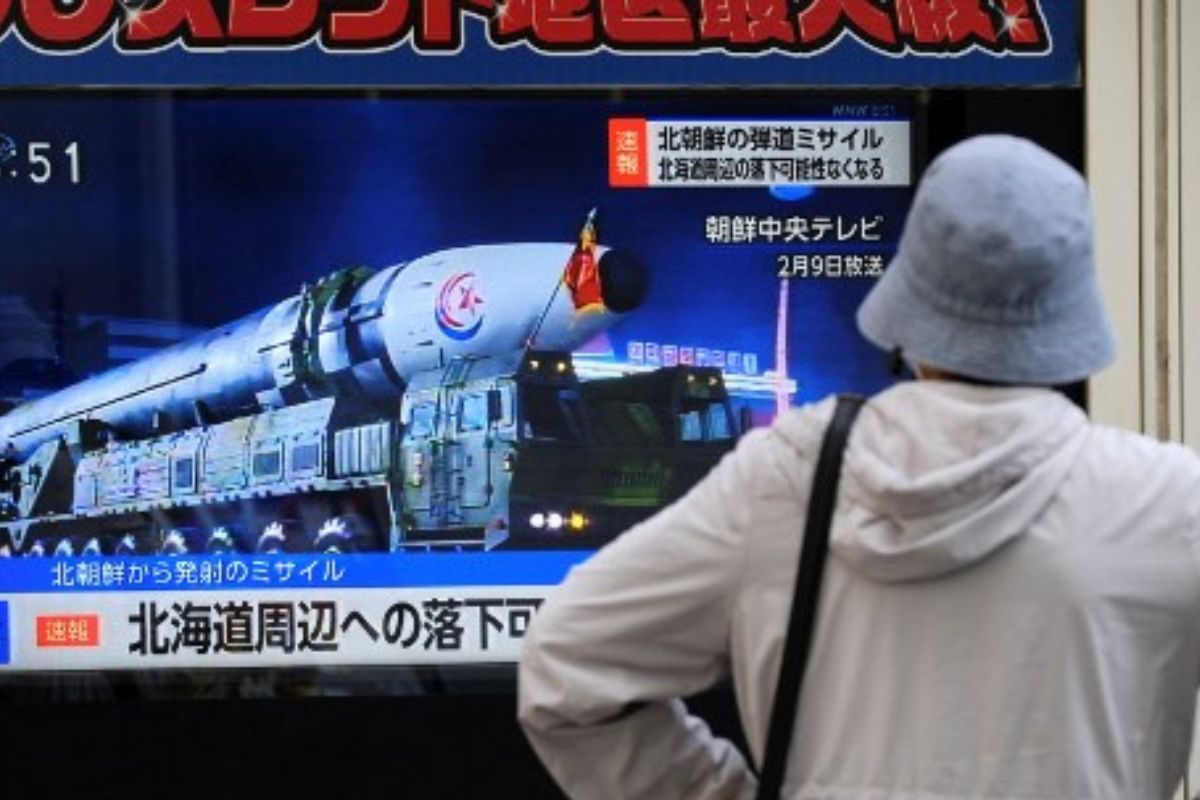 Japan Puts Military On Alert Fearing North Korean Ballistic Missile ...