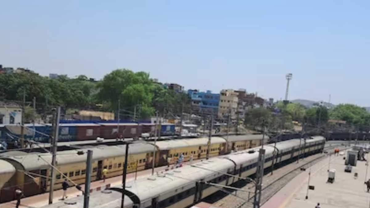 Indian Railways Extends Ekatmata Express, Now Connects Lucknow With Gaya