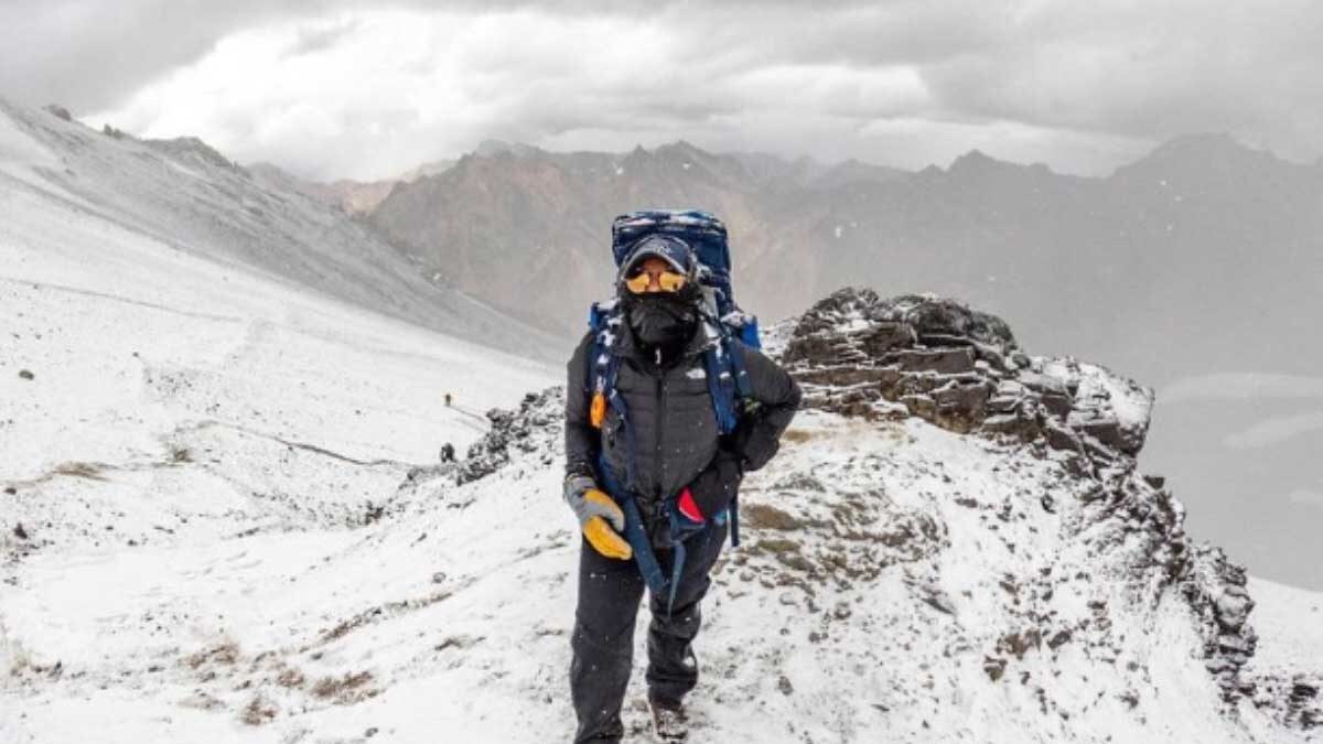 Braving All Odds, This Woman Is Living On Top Of Volcano To Set World Record - Vimarsana News