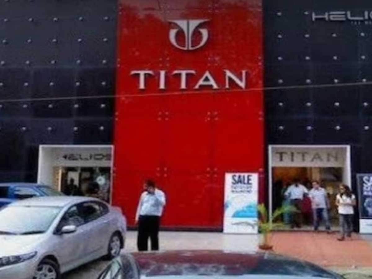 Titan discount watch factory