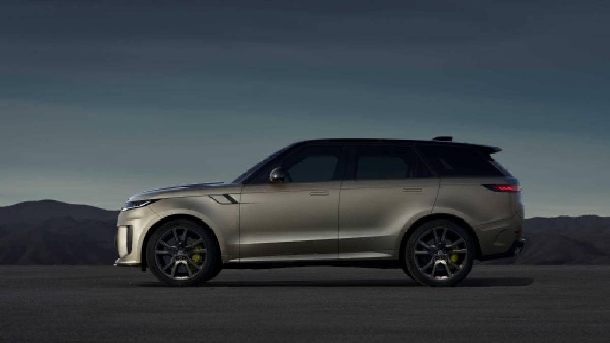 2024 Range Rover Sport SV Unveiled with the Powerful 626 Bhp V8 Engine, Details Inside