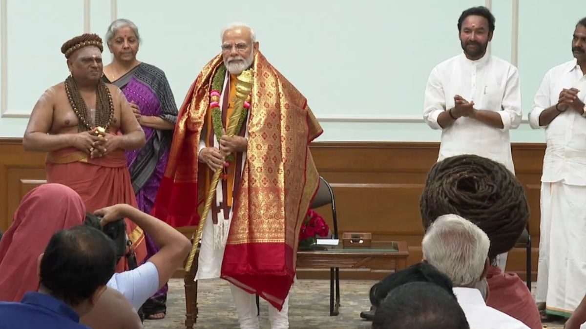 New Parliament Building Inauguration: PM Modi Receives 'Sengol' from Adheenams, Says It is Now Getting Rightful Place in Temple of Democracy