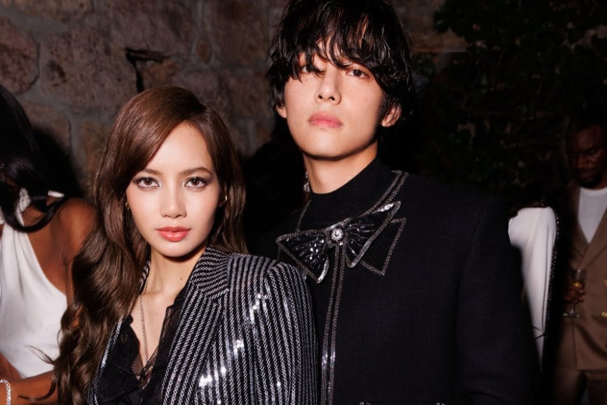 BTS' V, BLACKPINK Star Lisa Set Internet on Fire With Their Viral Photo  Amid Jennie Dating Rumours - News18
