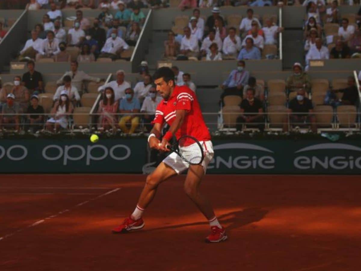 Djokovic tested by Etcheverry in opening Italian Open win; Swiatek cruises