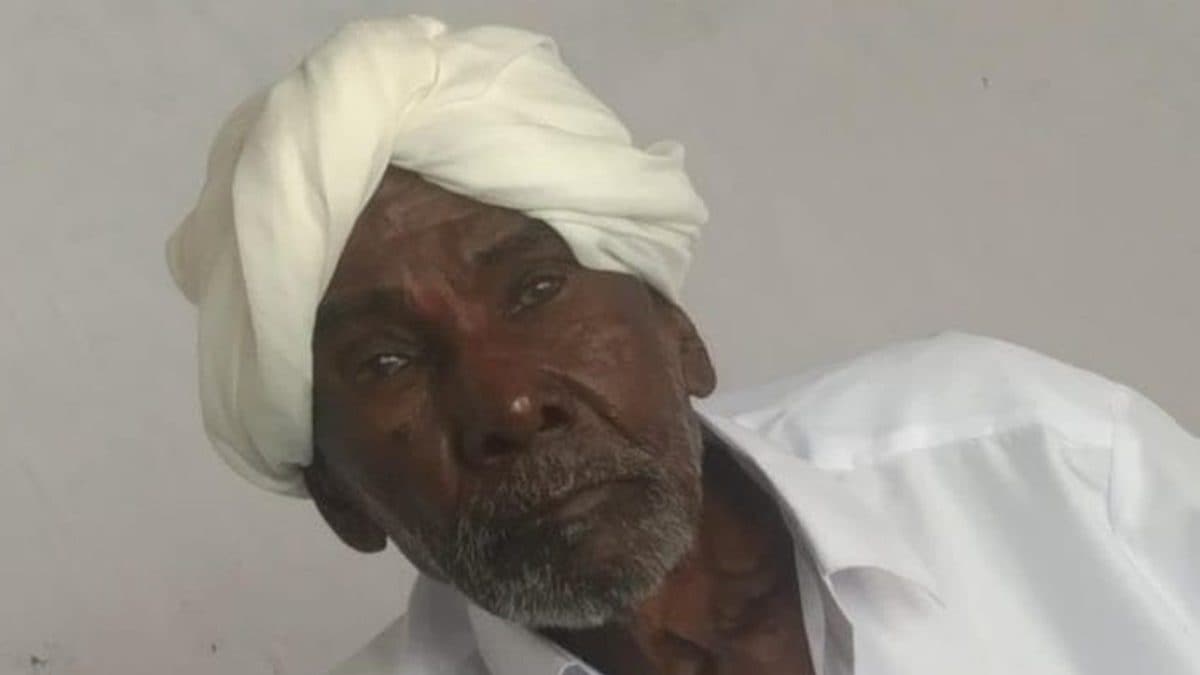 Telangana: 90-year-old Man Sets His Own Pyre, Self Immolates Himself -  News18