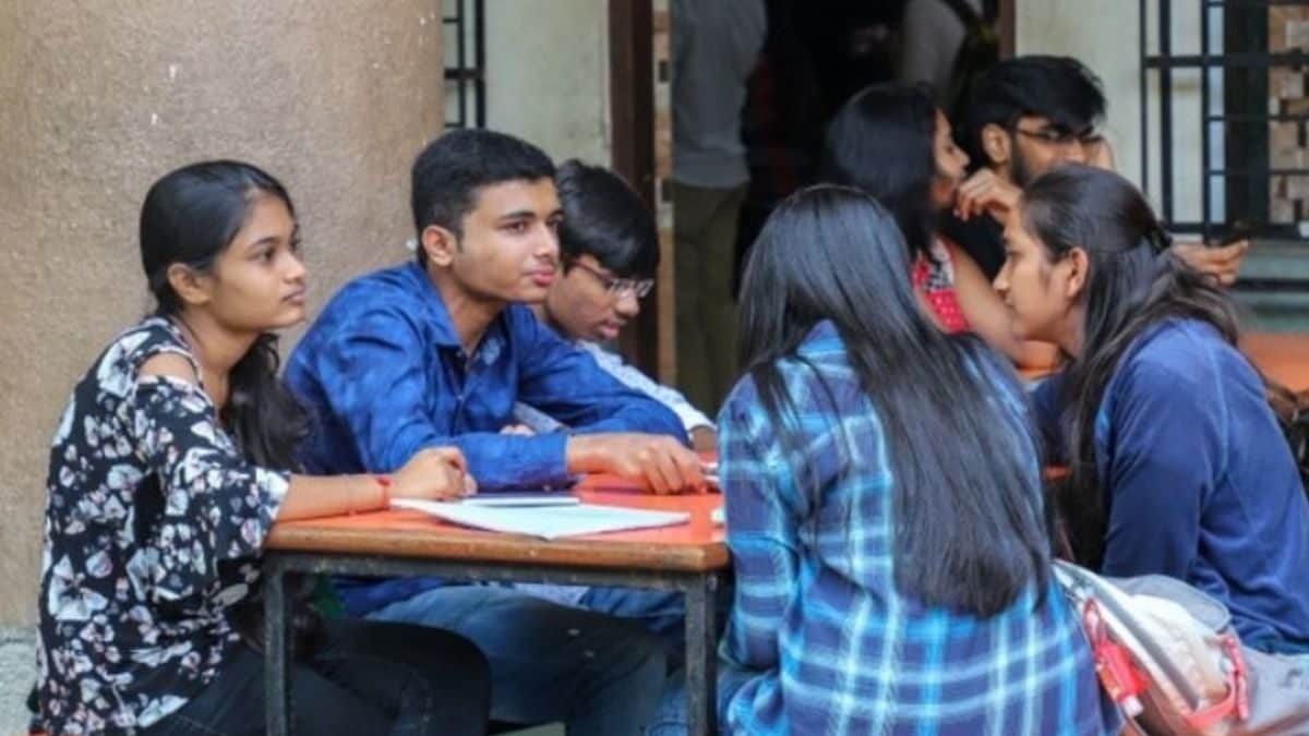 From Indraprastha College To Coal India Limited, List Of Jobs To Keep An Eye Out For This Week - Vimarsana News