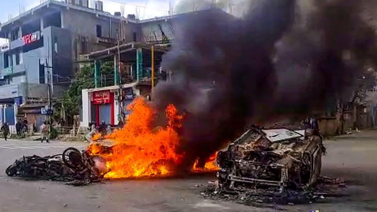 Manipur Violence: Death Toll Crosses 50; Shops, Markets Open in Imphal Amidst Wary Peace - Vimarsana News