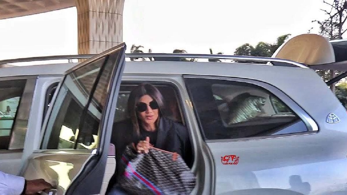 From Mrunal Thakur to Shilpa Shetty Kundra, List of Proud Mercedes Benz Owners from Bollywood - Vimarsana News
