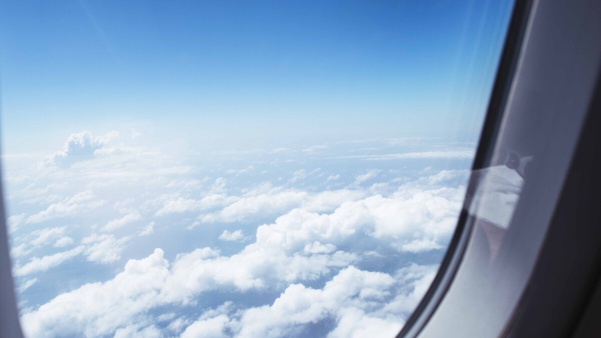 That’s The USP Of A Window Seat: Women Witness Northern Lights From Flight